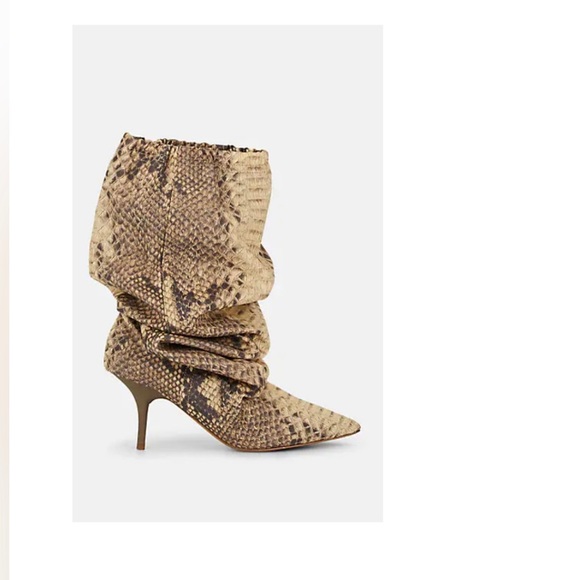 RARE Yeezy snakeskin trackpant-tech knee boots. Size 8 - Picture 3 of 8